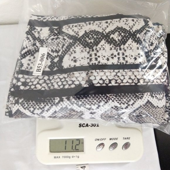 BCBG MAXAZRIA Women's Adele Snake Print Long Sleeve Stretch Wrap Dress Size S - Picture 10 of 10